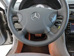 Mercedes Clase E E 200 K CLASSIC - Foto 11