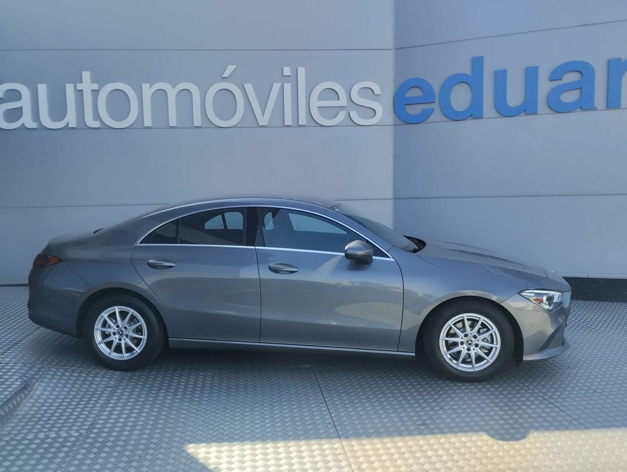 Mercedes CLA CLA 180 Business Solution 4p - Foto 1