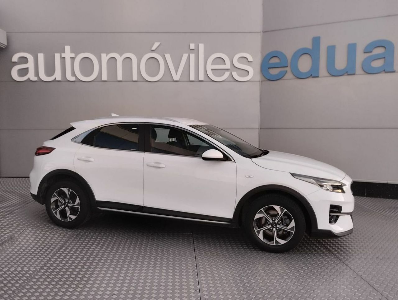 Kia XCeed 1.0 TGDi Drive 88kW 120CV - Foto 1