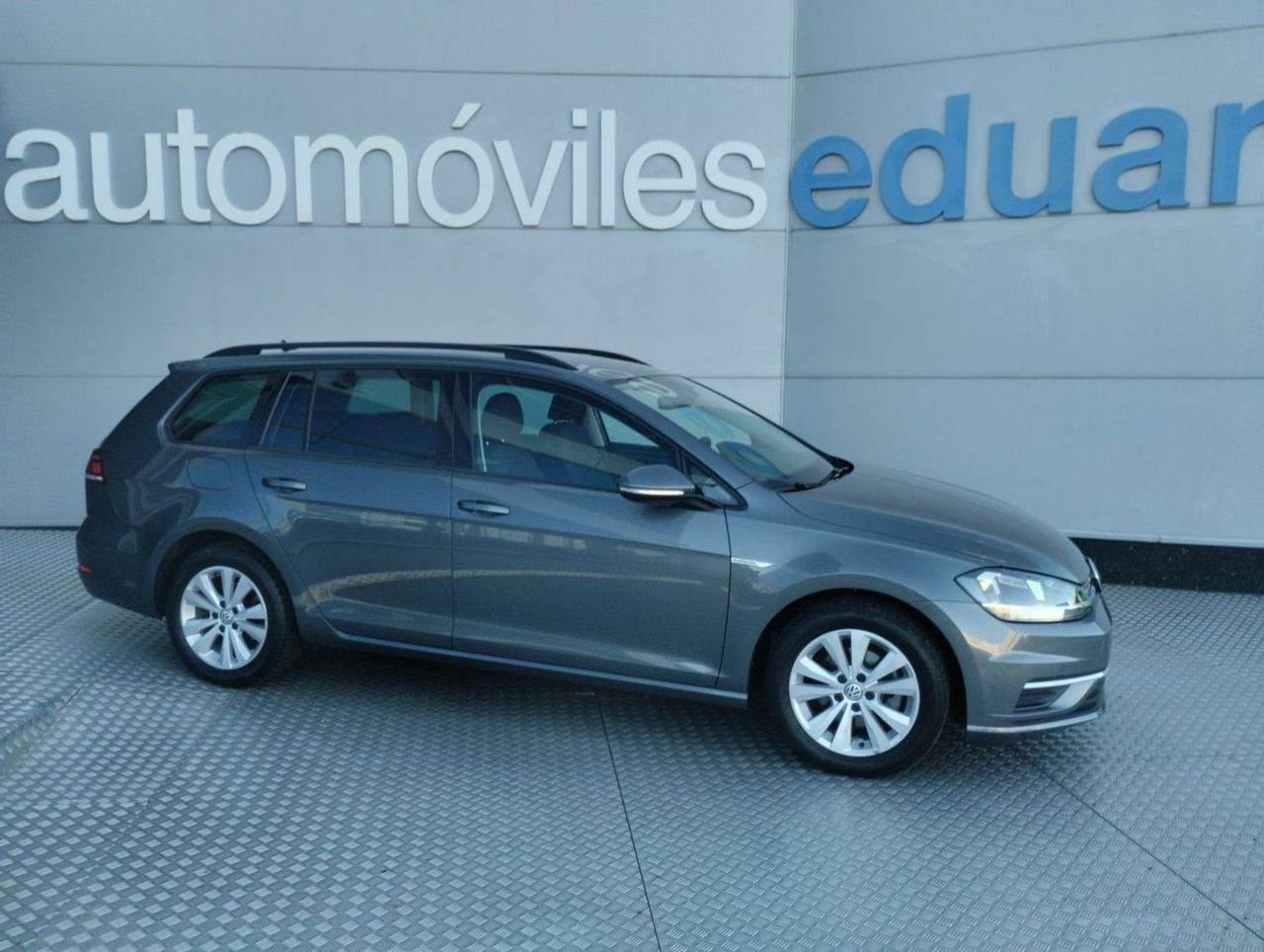 Volkswagen Golf VARIANT 1.5 TGI-GNC BLUEMOTION 130 COMFORTLINE DSG 5P - Foto 1