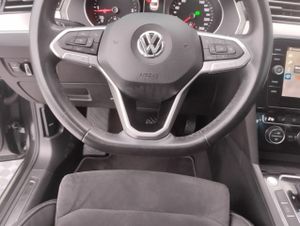 Volkswagen Passat 1.6 TDI 88kW 120CV DSG - Foto 8
