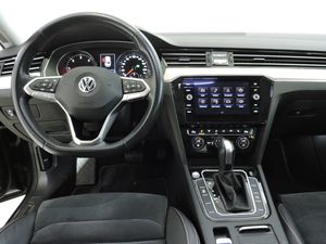 Volkswagen Passat 1.6 TDI 88kW 120CV DSG - Foto 7