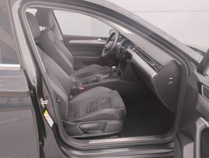 Volkswagen Passat 1.6 TDI 88kW 120CV DSG - Foto 14