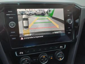 Volkswagen Passat 1.6 TDI 88kW 120CV DSG - Foto 12