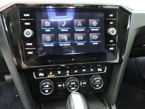 Volkswagen Passat 1.6 TDI 88kW 120CV DSG - Foto 13