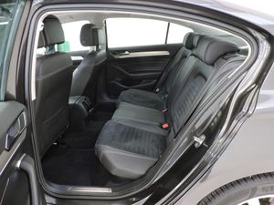 Volkswagen Passat 1.6 TDI 88kW 120CV DSG - Foto 10