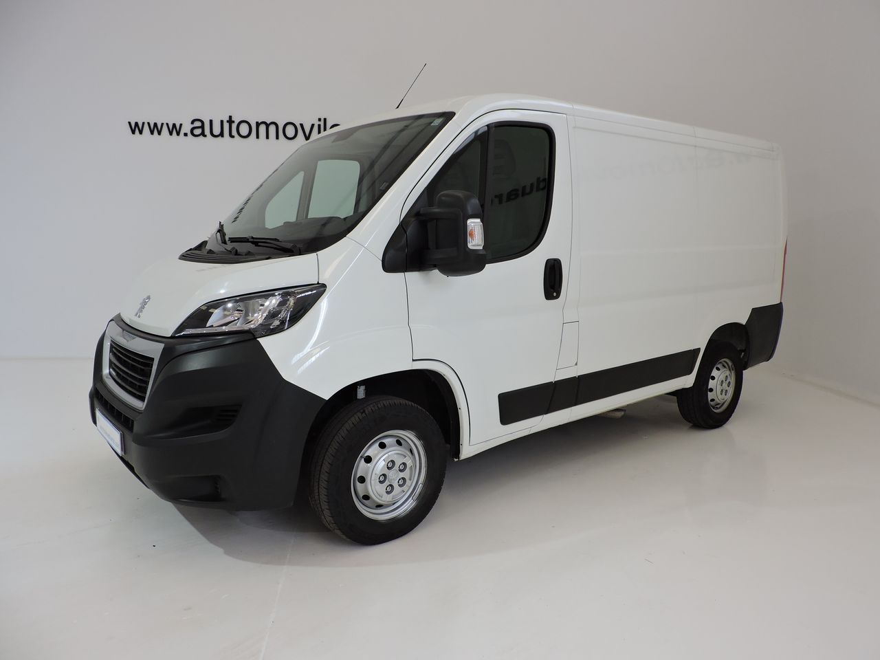 Peugeot Boxer 330 L1 H1 BHDI 88kW 120CV SS 6 Vel. M - Foto 1
