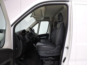 Peugeot Boxer 330 L1 H1 BHDI 88kW 120CV SS 6 Vel. M - Foto 9