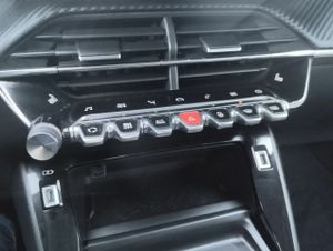 Peugeot 2008 Allure Pack BlueHDI 130 SS EAT8 - Foto 11