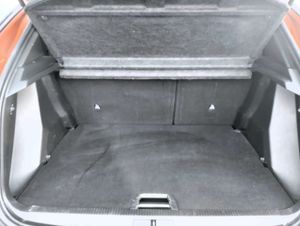 Peugeot 2008 Allure Pack BlueHDI 130 SS EAT8 - Foto 15