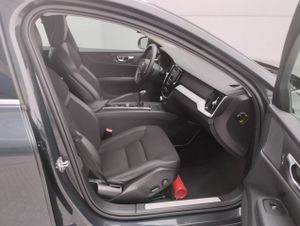 Volvo V60 2.0 D3 Momentum - Foto 9