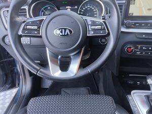 Kia XCeed 1.6 GDI PHEV DCT BUSINESS LINE - Foto 11