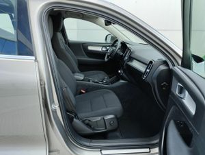 Volvo XC40 1.5 T5 Twin Recharge Inscription Ex Auto - Foto 9