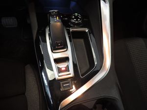Peugeot 3008 1.2 PURETECH 96KW 130CV ACTIVE EAT8 - Foto 12