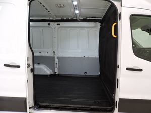 Ford Transit Furgón L2H2 VAN Delantera 130 - Foto 12