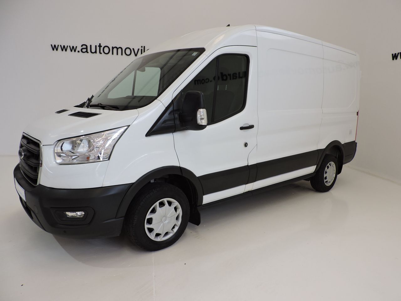 Ford Transit Furgón L2H2 VAN Delantera 130 - Foto 1