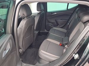 Opel Astra 5p Elegance 1.2 Turbo 107 kW (145 CV) - Foto 10