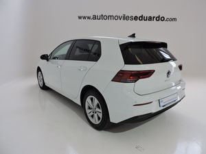 Volkswagen Golf Life 1.0 eTSI 81 kW (110 CV) DSG 7 vel. - Foto 6
