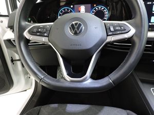 Volkswagen Golf Life 1.0 eTSI 81 kW (110 CV) DSG 7 vel. - Foto 10