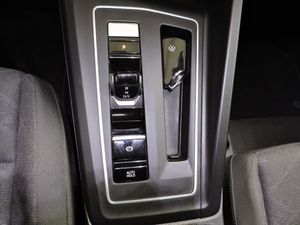 Volkswagen Golf Life 1.0 eTSI 81 kW (110 CV) DSG 7 vel. - Foto 13