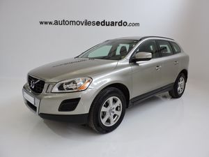 Volvo XC60 Kinetic D3 Aut. - Foto 2
