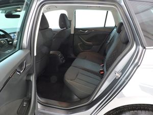 Skoda Kamiq 1.0 TSI 81 kW (110 CV) Ambition - Foto 10