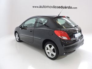 Peugeot 207 3p Active 1.6 HDi 92 FAP - Foto 6