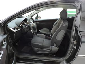 Peugeot 207 3p Active 1.6 HDi 92 FAP - Foto 7