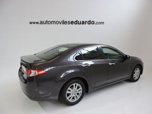 Honda Accord Sedán 2.2 i-DTEC Elegance - Foto 4