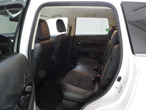 Mitsubishi Outlander 2.4 PHEV MOTION AUTO 4WD - Foto 10