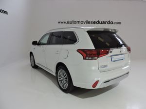 Mitsubishi Outlander 2.4 PHEV MOTION AUTO 4WD - Foto 6