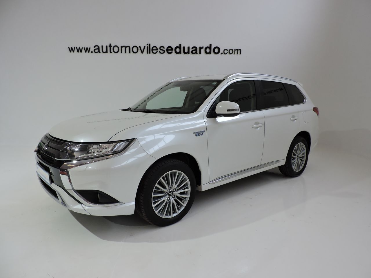 Mitsubishi Outlander 2.4 PHEV MOTION AUTO 4WD - Foto 1
