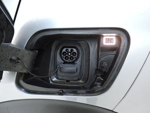 Peugeot e-2008 E-2008 Allure 136CV - Foto 15