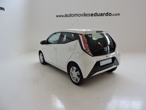 Toyota Aygo 5p 70 x-play - Foto 6