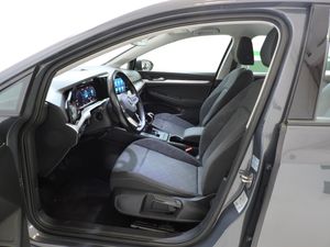 Volkswagen Golf GOLF VIII 1.5 TSI 130cv Life 5p - Foto 8