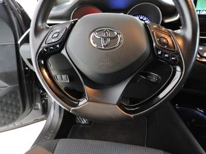 Toyota C-HR 1.8 HYBRID 122 GRAPHIC - Foto 8