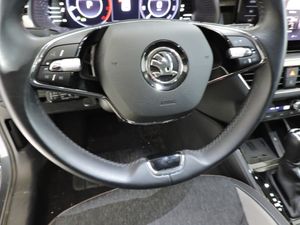 Skoda Kamiq Kamiq 1.6 TDI 85kW 115CV DSG7 Style - Foto 11