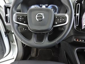 Volvo XC40 1.5 T4 PHEV 129CV INSCRIPTION EXPRESSION 5P - Foto 8