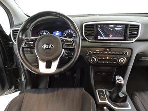 Kia Sportage 1.6 MHEV Business 136CV 4x2 - Foto 7