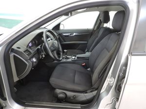 Mercedes Clase C C 180 K BlueEFFICIENCY Berlina - Foto 8