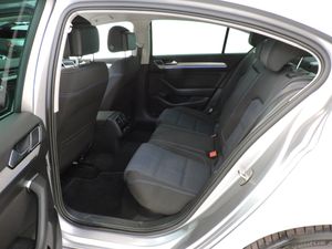 Volkswagen Passat 1.4 TSI GTE Business DSG 4p - Foto 10