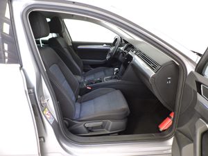 Volkswagen Passat 1.4 TSI GTE Business DSG 4p - Foto 9