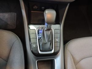 Hyundai IONIQ Híbrido 1.6 GDI 104 kW (141 CV) DCT Klass - Foto 12