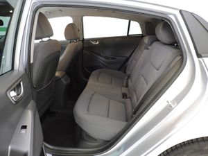 Hyundai IONIQ Híbrido 1.6 GDI 104 kW (141 CV) DCT Klass - Foto 10