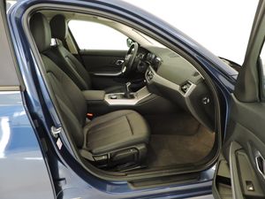 BMW Serie 3 318d - Foto 9