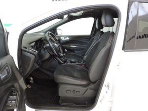 Ford Kuga ST-Line 1.5 EcoBoost Auto-Start-Stop 88 kW (120 CV) 4x2 - Foto 8