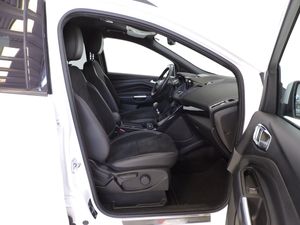 Ford Kuga ST-Line 1.5 EcoBoost Auto-Start-Stop 88 kW (120 CV) 4x2 - Foto 9