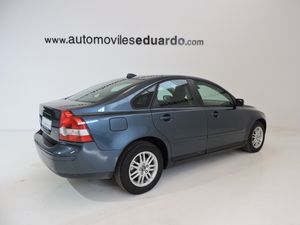 Volvo S40 1.8 Momentum - Foto 4
