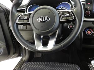 Kia XCeed 1.6 PHEV eDrive - Foto 11