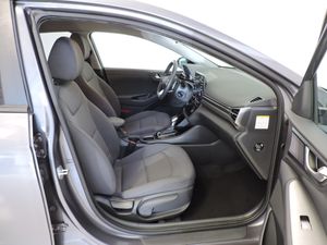 Hyundai IONIQ Híbrido 1.6 GDI 104 kW (141 CV) DCT Klass - Foto 9